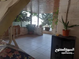  3 شقه مميزه للبيع