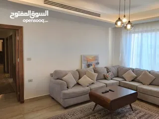  11 شقة مفروشة للايجار ثلاث غرف نوم في شارع المدينة المنورة قرب مطعم ورد