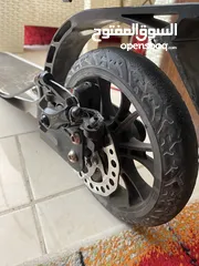  2 سكوتر كهربائي مستعمل حاله وكاله للبيع ب سعر 100