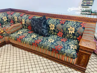  1 مجلس كورنر 6 مقاعد و3 زوايا مع مراكي بحاله ممتازة