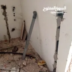  10 الكهربائي حمزه ابو راشد (اربد).صيانه وتأسيس منزلي 1فاز و صناعي 3فاز خدمه 24 ساعه افضل جوده