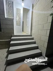  1 شقة ارضية فارغه في منطقة الشميساني بالقرب من مستشفى التخصصي
