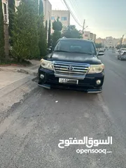  1 تويوتا لاند كروزر 2012