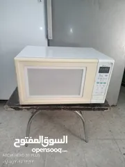  1 ميكرويف دايو75 لتر شغال بحاله ممتازه لون ابيض 8 برامج كليات تتش