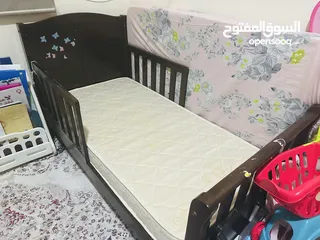  2 سرير أطفال مع مرتبة  Toddlers’ bed with mattress
