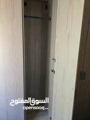  7 غرفة نوم من ايكيا للبيع اللون خشابي فاتح