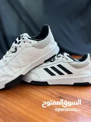  4 Adidas tensaur