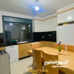  6 شقة مفروشة للايجار في سطح مرحبا بالقرب من بكدار