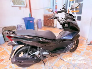  3 دراجة pcx الجيل 2 مديل 18 ستخدام شهرين فقط