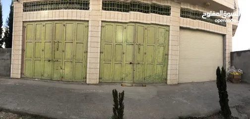  1 مخزن ثلاث ابواب للايجار مساحة 120 م مربع في سنجر دورا الخليل الارتفاع 5.5 م و عرض 12 في طول 10 م