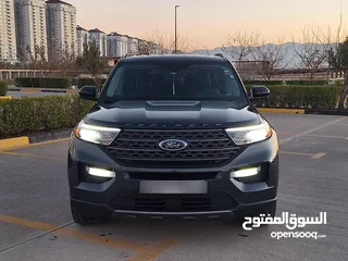  7 Ford Explorer XLT 2022 4WD