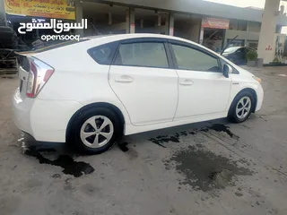  2 تويوتا بريوس (2013) 4 جيد للبيع