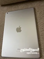  1 ايباد 9 نضيف جداً 64 جيجا