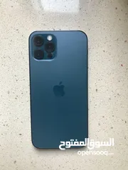  4 ايفون 12 برو ماكس مغير بطاريه وحاله البطاريه 100 وكسر في خفيف الشاشه الخارجيه ومعاه جميع اكسسواراته