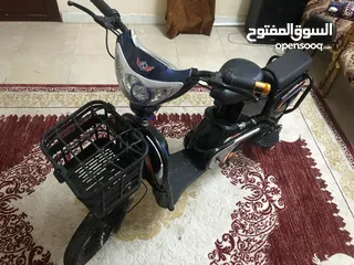  1 دراجه كهربائه فيه مشكله بسيطه تعال سريع