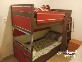  1 تخت طابقين مستعمل ولادي للبيع ممتاز بحالي جيدة بس 220 مع التوصيل