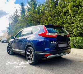  4 Honda CR-V 2019