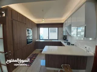  7 شقة مفروشة للايجار ثلاث غرف نوم في شارع المدينة المنورة قرب مطعم ورد