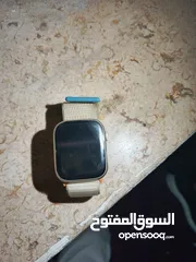  2 عندي ساعة ابل اصلي وسماعات ابل للبيع الساعة شريتها 400 وسماعات 300 شغلات ميه بالميه بدي ابيعهم 350