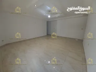  13 شقة مميزة - خلدا - 3نوم 1ماستر - 200م - قرب الخدمات العامة - موقع هادئ ومميز
