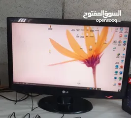  1 شاشة كمبيوتر
