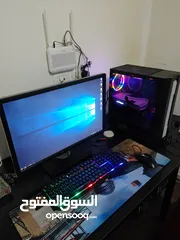  1 جهاز كمبيوتر