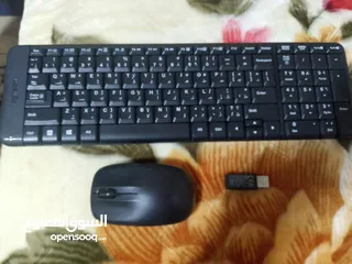  1 كيبورد logitech