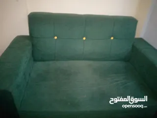  8 * كنبايات مستعملة تشبه الجديد عدد 3 الشعر قابل للتفاوض بشيء بسيط والكنب مش مهيون ودفع بحق الله وشيل.