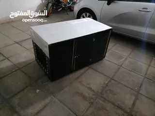  4 بوكس قطط للبيع