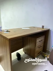  5 مكتب بحاله جيده