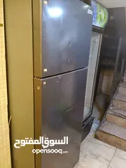  2 عدة مطعم متنوعة بحالة ممتازة للبيع المستعجل