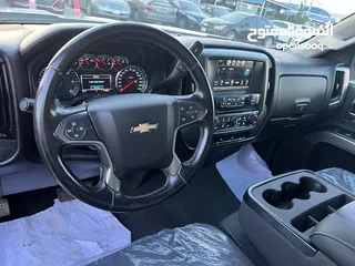  8 Chevrolet Silverado LT 2019 V8 4/4