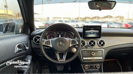  17 Mercedes GLA 250 2018 