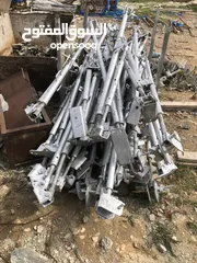  3 دعاسات شد حيطان (Scaffolding Screw Jacks) بحالة ممتازة للبيع