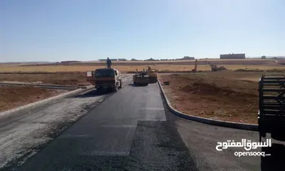  4 تزفيت ساحات وعزل اسطح