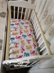  1 سرير اطفال من حديث الولادة لحتى عمر ال3 سنوات