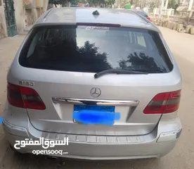  2 مرسيدس b160فبريكه اتوماتك1500cc دواخل وسقف وشنطه رخصه سنتين ونص مرور الشرطه لا تحتاج اي مصاريف 2010