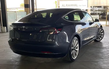  26 Tesla Model 3 Long Range (Autoscore B+ ) 2019