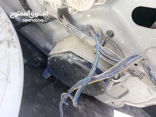  3 باب فورد فيوجن خلفي شمال مليان كل قطعو وقزازو عليه وعالفحص للبيع