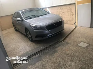  3 هونداي سوناتا 2016 ليميتد وارد وكالة ماشية 83 الف كيلو