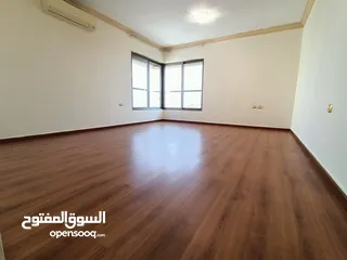  4 شقة فارغة للايجار في منطقة عبدون (996)