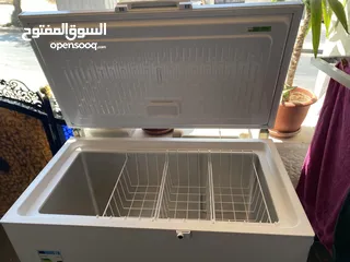  2 فريزر استعمال بسيط ومعه فرن عربي استخدام شهر رمضان فقط للبيع