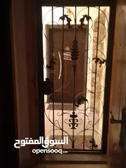  7 باب حديد حمايه للبيع استعمال بسيط