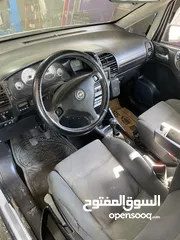  5 Opel zafira 2004