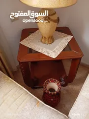  3 للبيع طاولة سفرة 1 و طاولة مربع 2