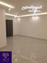  11 شقة طابق ثاني فخمه ومميزة جديدة لم تسكن لقطه وبسعر مغري جداا عرض خاص أرقى واجمل مناطق خلدا