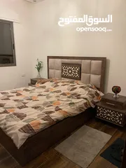 5 تخت مزوج للبيع مع فرشته وراسيتين