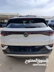  3 VOLKSWAGEN ID.4 CROZZ PRO Black  piano 2023
