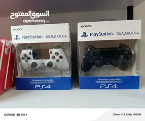  2 Ps4 Refurbished With Box and 2 Controller Copy A بلاستيشن مجددة مع مسكتين جداد جودة عالية