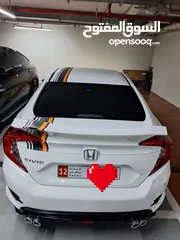  8 Honda civic 2017model Gcc  very clean and beautiful  158700km running  1year mulkiya insurance